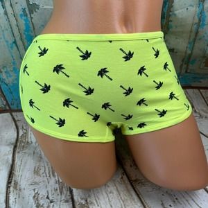 🍑5/$40 VS PINK Shortie Panty